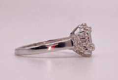 18KT SOLID WHITE GOLD AND DIAMOND RING