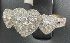 LADIES 14K GOLD AND DIAMOND HEART RING