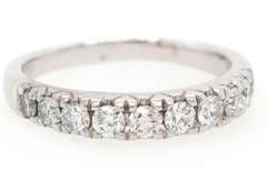Spectacular 0.60ctw Round Diamond Wedding Band Ring in 14K