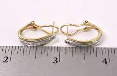 Elegant Diamond Earrings In Yellow Gold