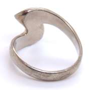 Vintage 925 Sterling Silver Crossover Ring