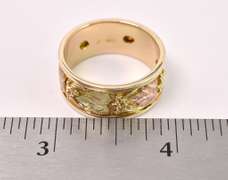 Sturdy Leaf And Grape Ring In 14K Yellow Gold