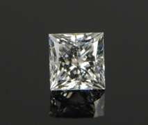 GIA 0.39 Ct Princess Cut F Color SI2 Clarity Diamond