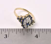 Fascinating Blue Sapphire with Diamonds In Yellow Gold