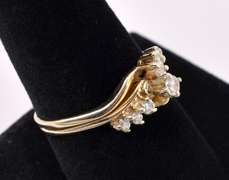 Beautiful Approx .10 CT Diamond Ring In 14K Yellow Gold
