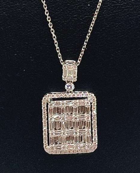 Glamorous 18kt Solid White Gold & Diamond Pendant Necklace
