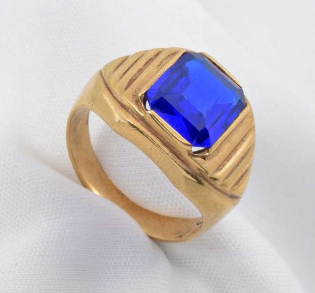 Man's Synthetic Sapphire Ring