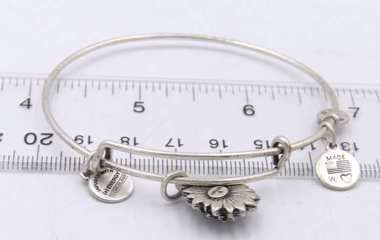 Group Lot of Vintage 925 Sterling Silver Jewelry