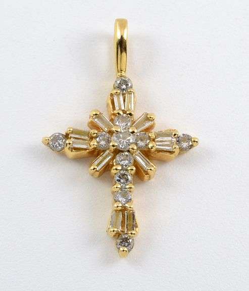 Sparkling 14k and Diamond Cross Pendant