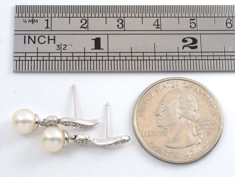Beautiful White Gold Pearl Dangle Earrings
