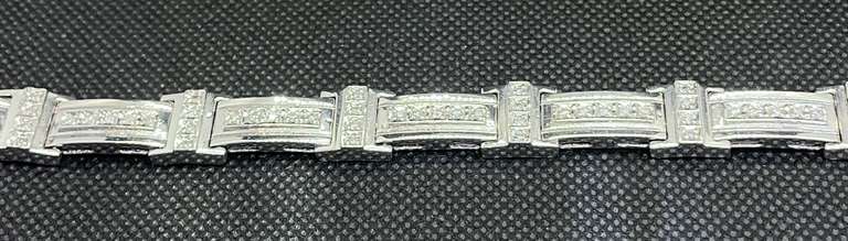 STUNNING 14K WHITE GOLD MENS DIAMOND BRACELET WITH UNIQUE LINK DESIGN