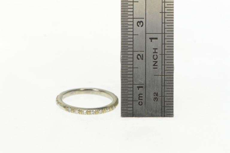 18K White Gold Art Deco Classic Diamond Wedding Band Ring
