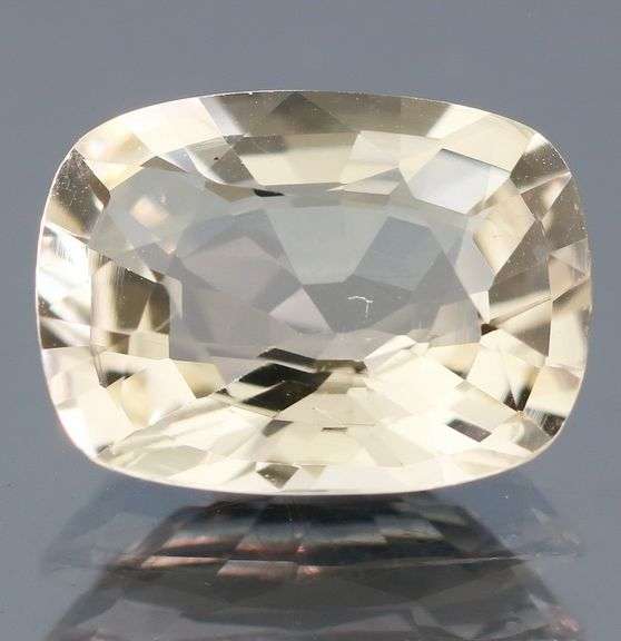 Striking 4.83ct high fire champagne Beryl