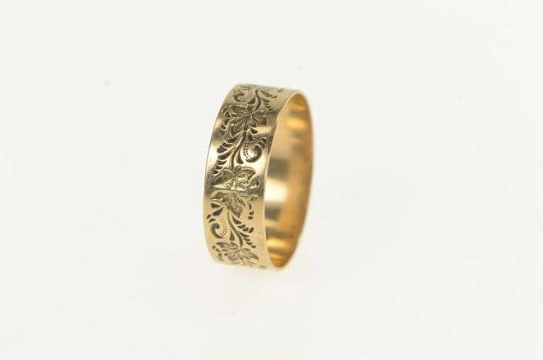 10K Yellow Gold 6.4mm Victorian Scroll Pattern Wedding Band Ring