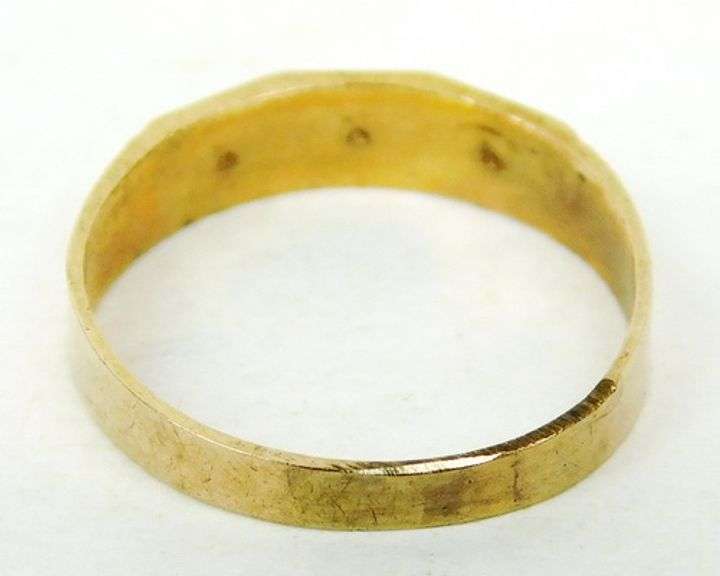 Antique 9CT Gold Baby Ring