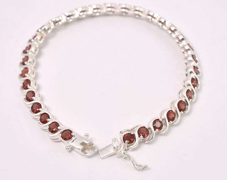 Red Garnet Tennis Bracelet In Sterling Silver