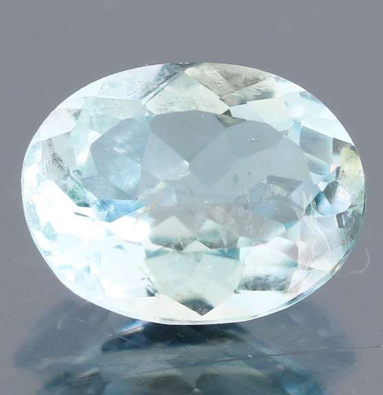 Superb 2.21ct platinum blue Aquamarine