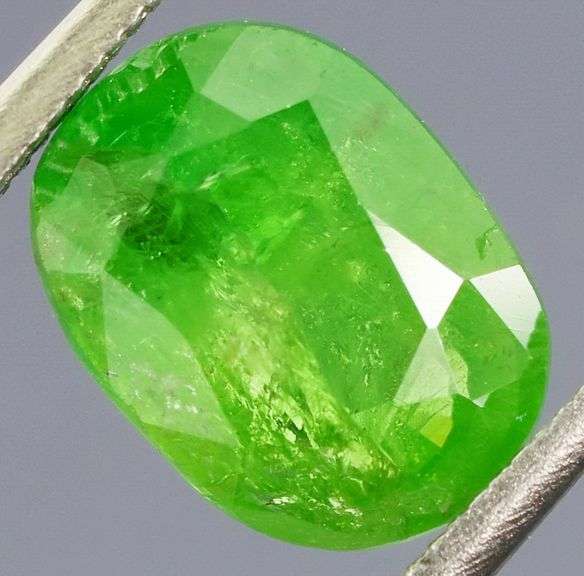 Top lime green 2.61ct Tsavorite Garnet