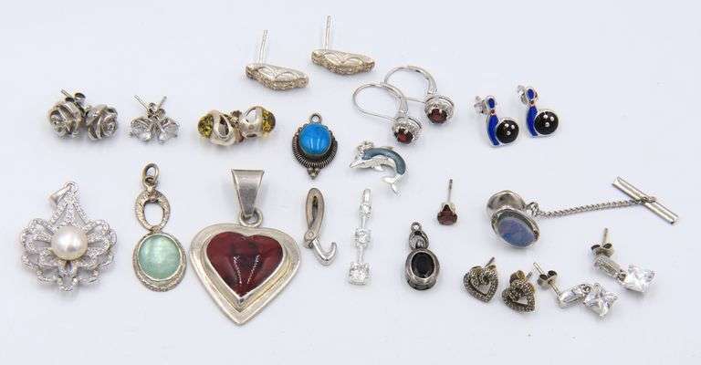 Group Lot of Vintage 925 Sterling Silver Jewelry