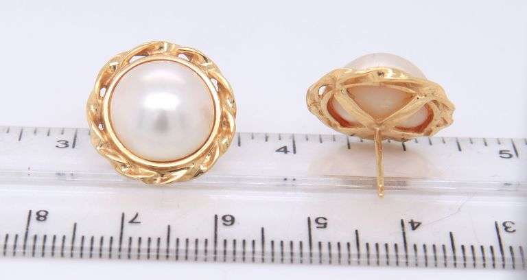 Gorgeous Yellow Gold Mabe Pearl Earrings