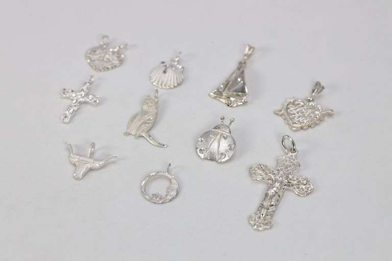Sterling Silver Vintage Pendant Assortment Various Sizes & Styles (10 Pendant Lot)