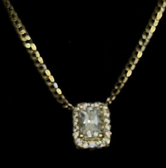CLASSY CUBIC ZIRCONIA PENDANT SET IN 14K YELLOW GOLD
