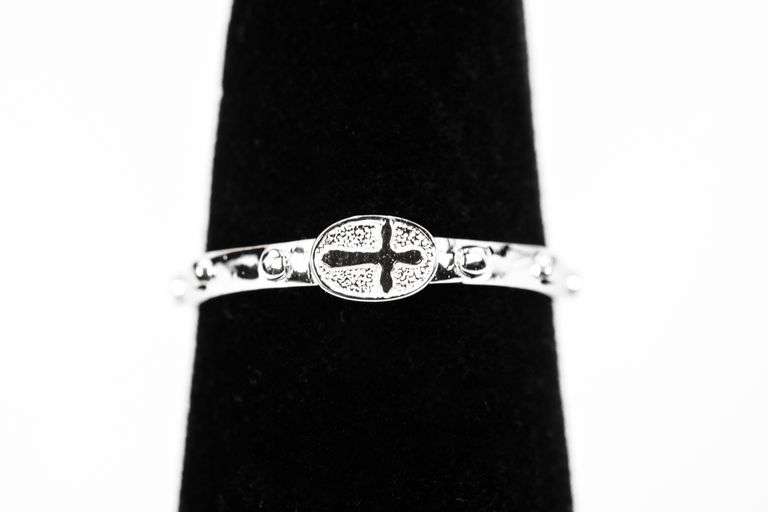 14k White Gold Cross Ring Size 6