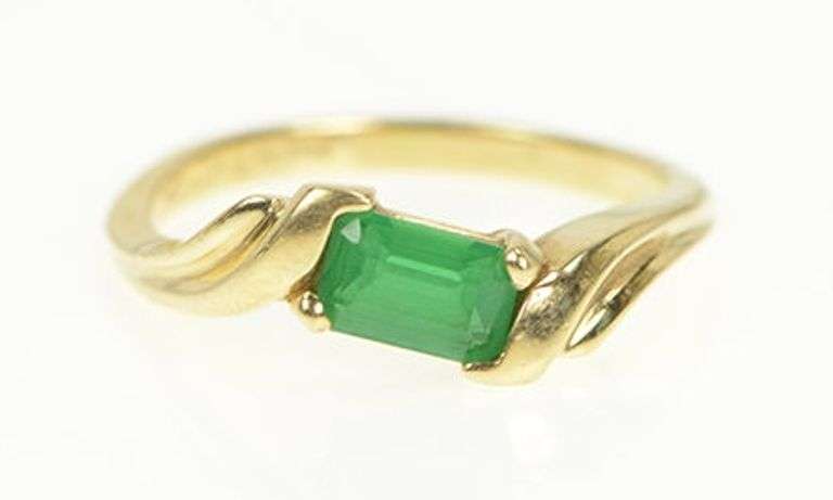 14K Yellow Gold Syn. Emerald Vintage Classic Bypass Ring