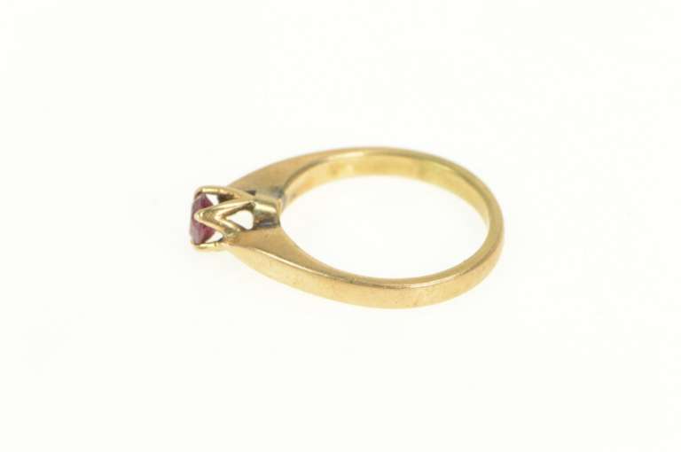 18K Yellow Gold Round Natural Ruby Solitaire Vintage Classic Ring
