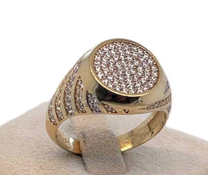 14K YELLOW GOLD SIGNET RING WITH CUBIC ZIRCONIA