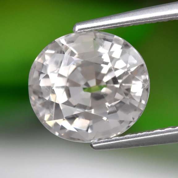 Exceptional 2.46ct collectors diamond white Goshenite