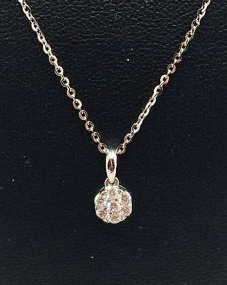 Minimalist 18kt White Gold Necklace With Round Cluster Diamond Pendant