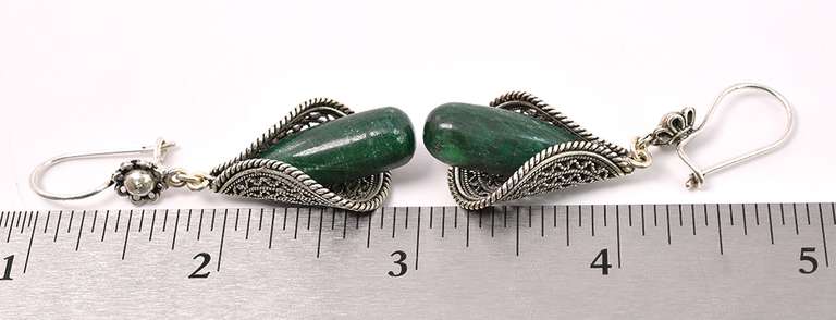 Elegant Green Stone Earring In Sterling Silver