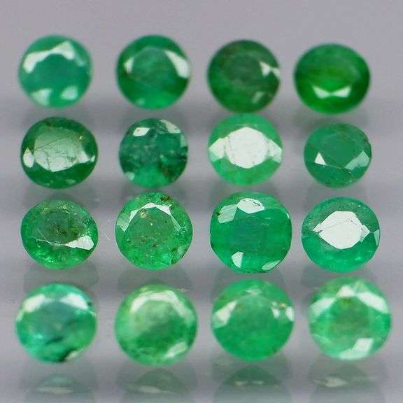 Bright! Top green 2.96ct Colombian Emerald set