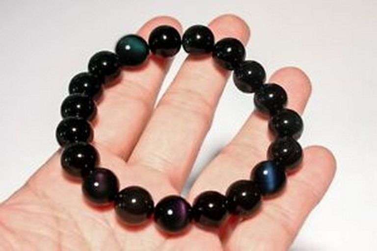Stunning! 125ct natural Rainbow Obsidian beaded bracelet