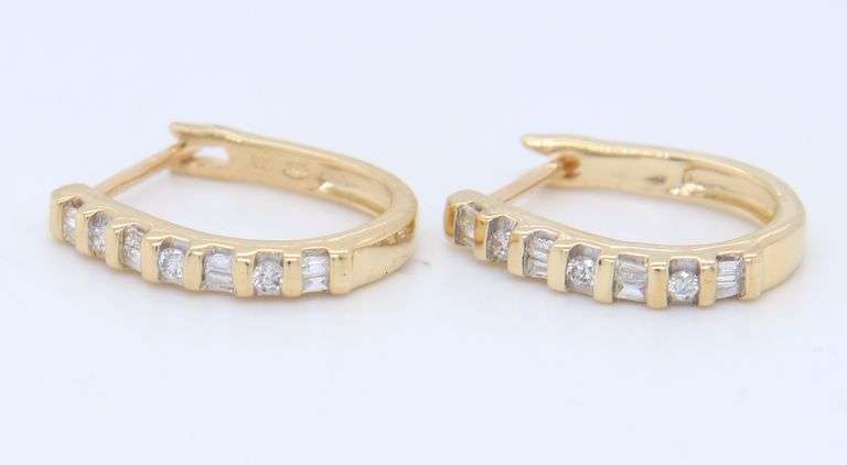 Sparkling Yellow Gold Bagguette and Round Brilliant Cut Diamond Huggie Earrings