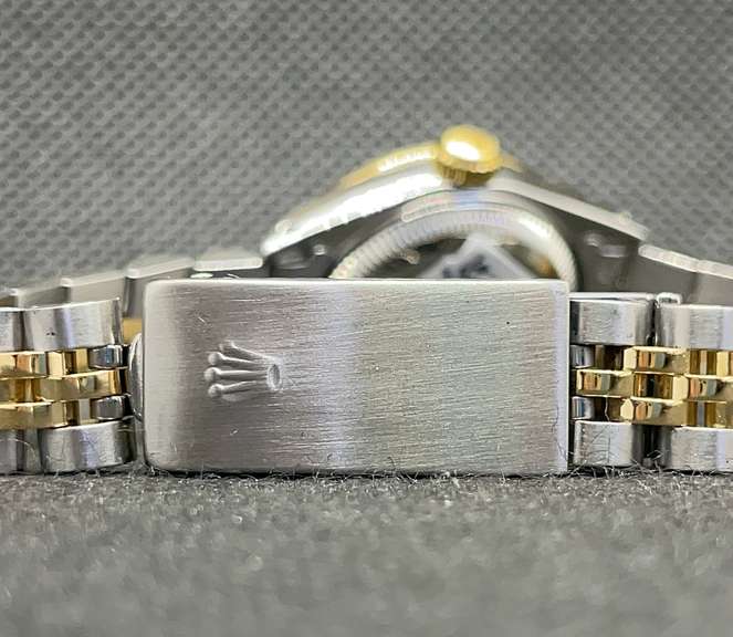 PREOWNED TWO TONE 26MM ROLEX LADIES DATE-JUST ROMAN NUMERALS BLUE DIAL WITH CUSTOM DIAMOND BEZEL| JUBILEE BAND