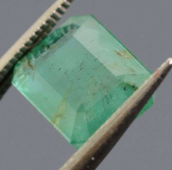 Gorgeous 2.42ct rich green Zambian Emerald