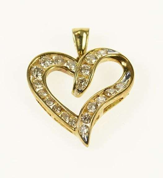 10K Yellow Gold 1.00 Ctw Diamond Classic Heart Love Pendant