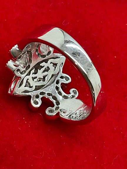 CERTIFIED 18K WHITE GOLD AND DIAMOND CHARRIOL RING. 100ֵ% AUTHENTIC