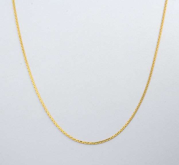 Pretty Double C Link Pendant Necklace