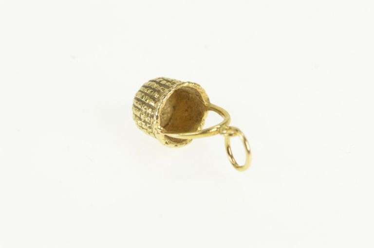 14K Yellow Gold 3D Picnic Basket Vintage Classic Charm/Pendant
