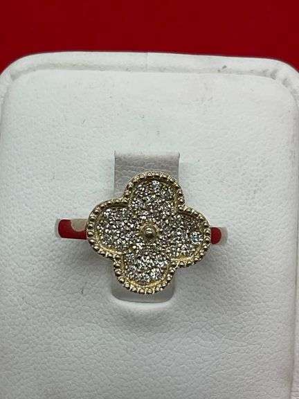 CERTIFIED BRAND NEW 14K GOLD AND DIAMOND CLOVER RING