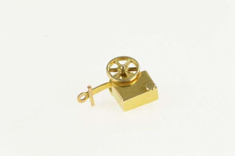 14K Yellow Gold 3D Vintage Ice Cream Cart Articulated Charm/Pendant