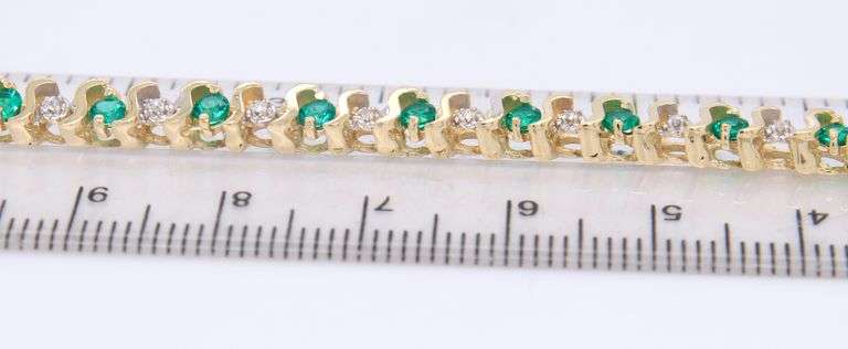 Wonderful Synthetic Emerald and Diamond S Link Bracelet in Yellow Gold