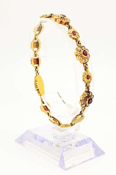 18KT SOLID YELLOW GOLD, RUBY & DIAMOND BRACELET