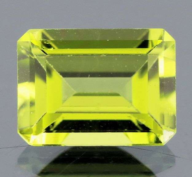 Lovely 1.56ct apple green Peridot
