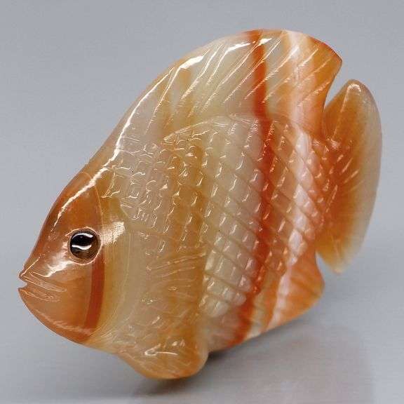 Gorgeous 35.73ct striped Agate carving