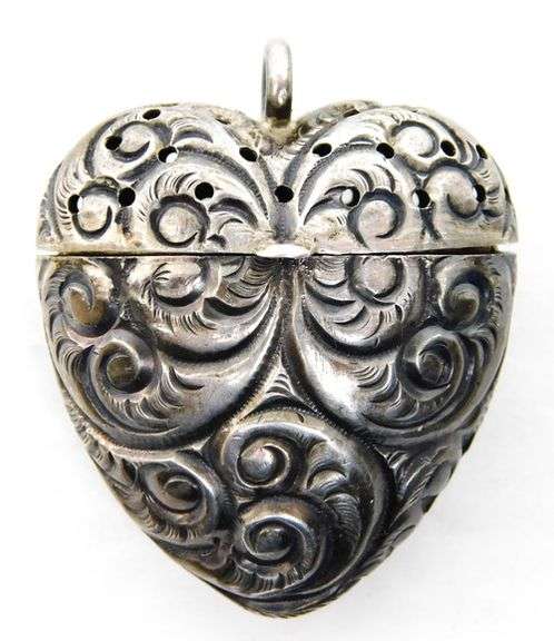 Antique Sterling Silver Heart Vinaigrette