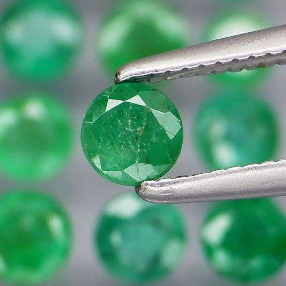 Outstanding 3.03ct real Colombian Emerald set